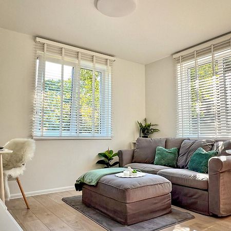 Oakwood Park Apartment Kaunas Bagian luar foto